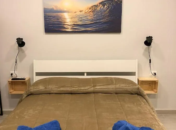 Priezza 3* נאפולי